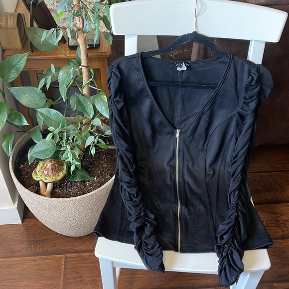 🍁Venus stretchy top with ruffled see through sleeves & zipped front - Picture 1 of 9